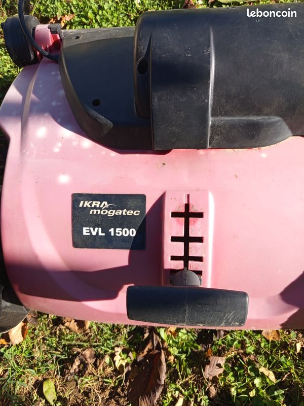 VonHaus Scarificateur Aérateur électrique de pelouse 2-en-1 - 1500 W VonHaus Scarificateur Aérateur électrique de pelouse 2-en-1 - 1500 W