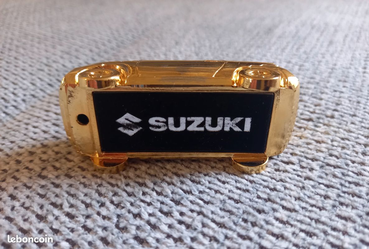 Suzuki Vitara Or Gold (6 cm) (image 5)