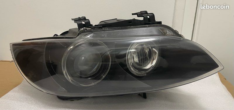 Phare Bi-Xénon Directionnel BMW E92 / E93 Droit (image 1)