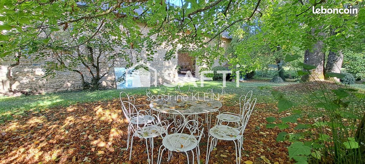 Maison 6 pièces 192 m² · à Sceaux-du-Gâtinais · 192 m² · 365 000 €