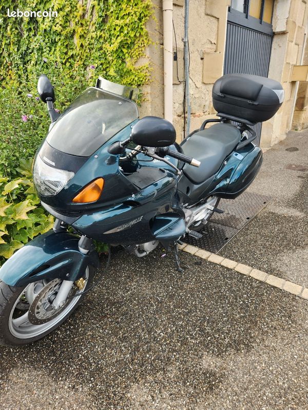Moto Honda dauville (image 1)