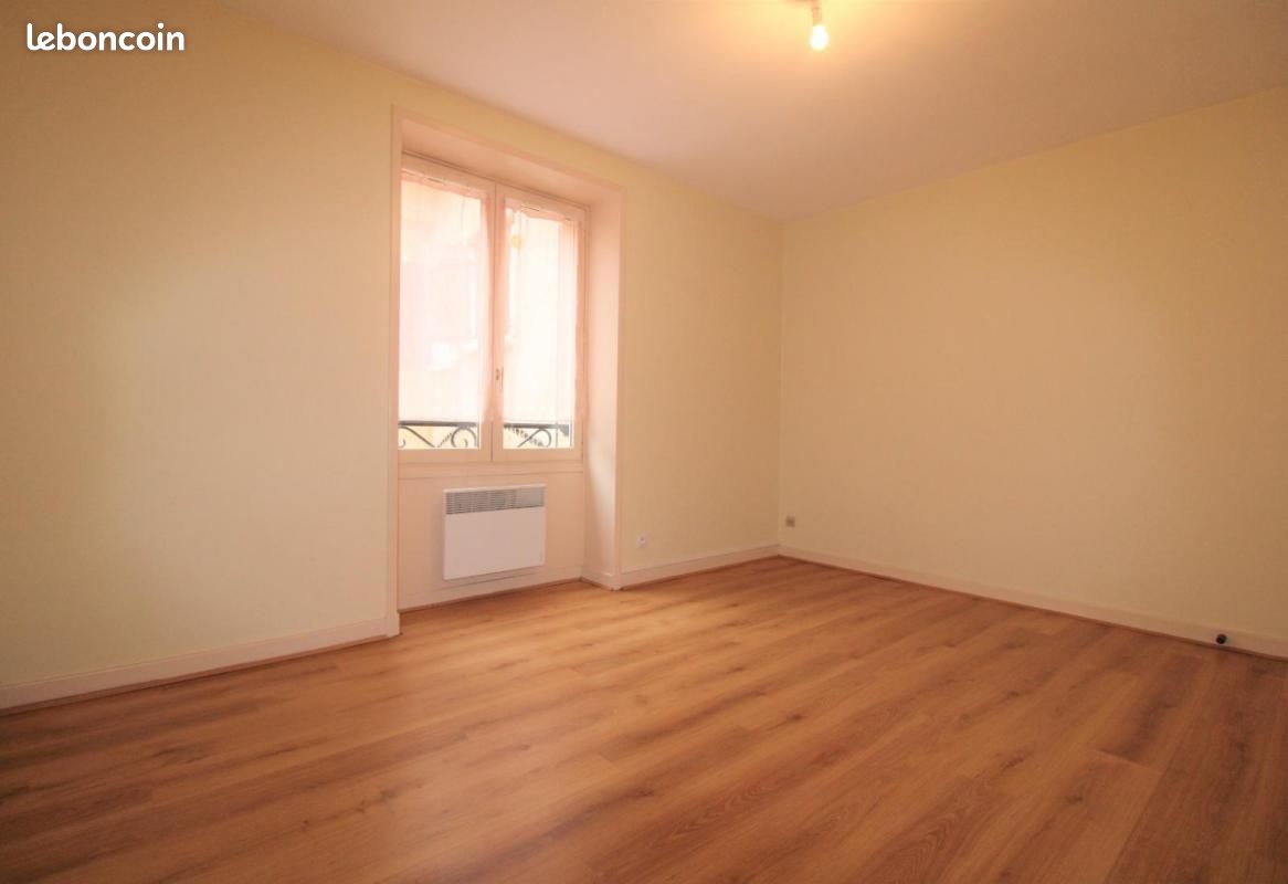 Appartement 1 pièce 31 m² · à Belleville-en-Beaujolais · 31 m² · 433 €