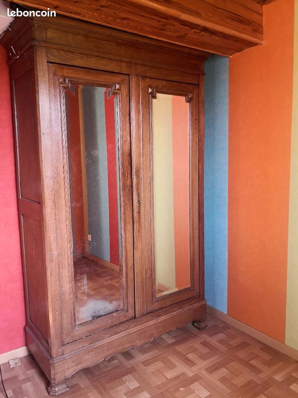Armoire en chêne avec miroir (image 1)