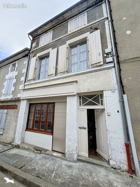 Maison 3 pièces 120 m² · à Montmoreau · 120 m² · 88 494 €