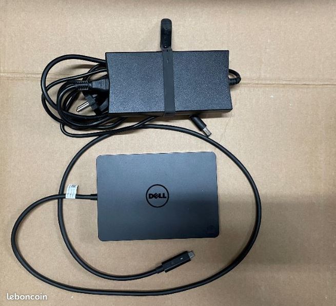 Dell WD15 Docking Staion w/ 130W Adapter (452-BCDJ