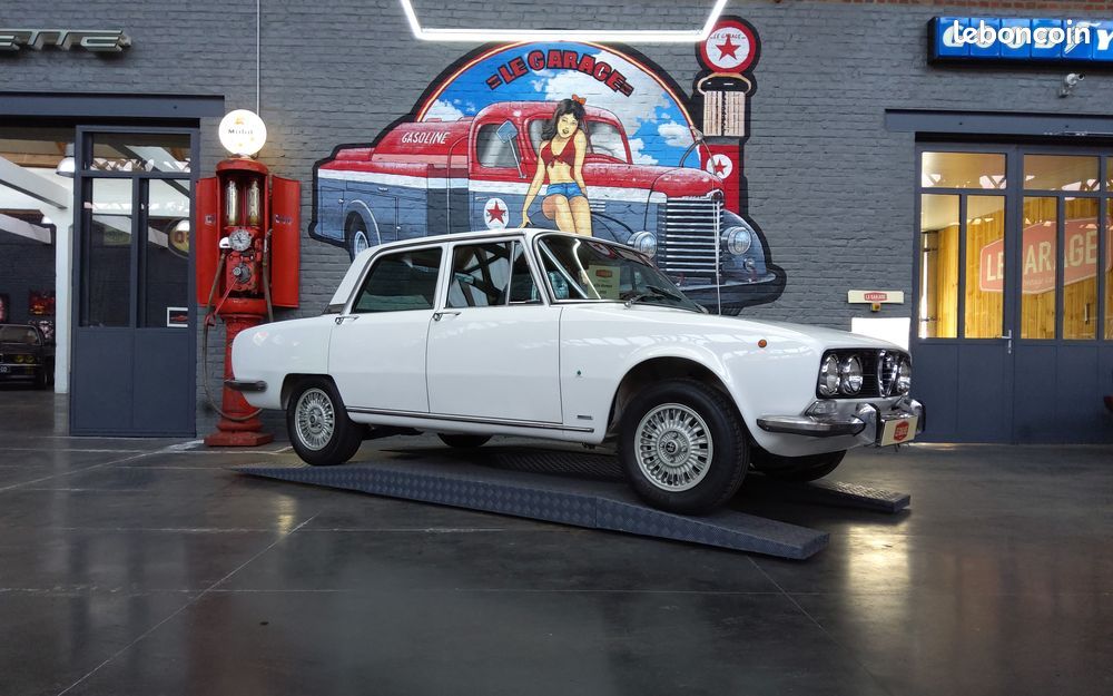 Alfa romeo berlina 2000 (image 1)