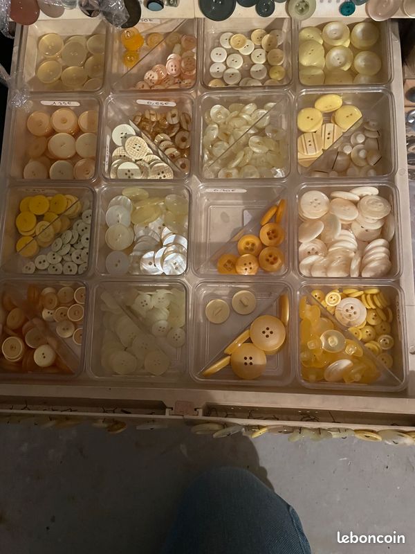 Ventes de boutons (image 1)