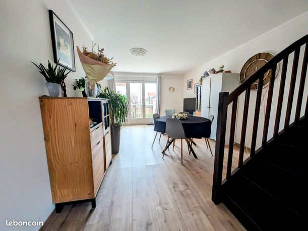 Duplex chaleureux coeur de Malo (terrasse et garage)