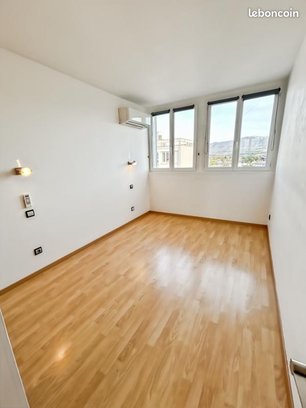 Appartement a louer romans-sur-isere - 4 pièce(s) - 79 m2 - Surfyn