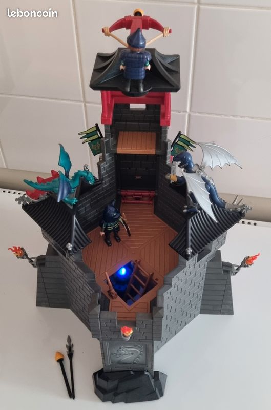 Playmobil la citadelle secrète du Dragon (image 6)