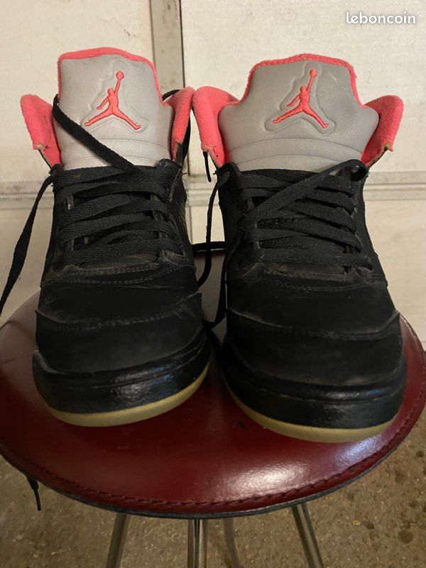 Paire de jordan taille 38 (image 5)