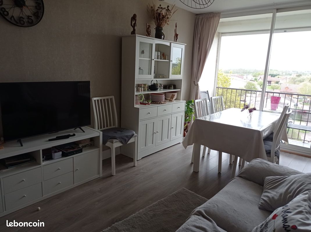 Appartement 4 pièces 76 m² · à Auxonne · 76 m² · 100 000 €
