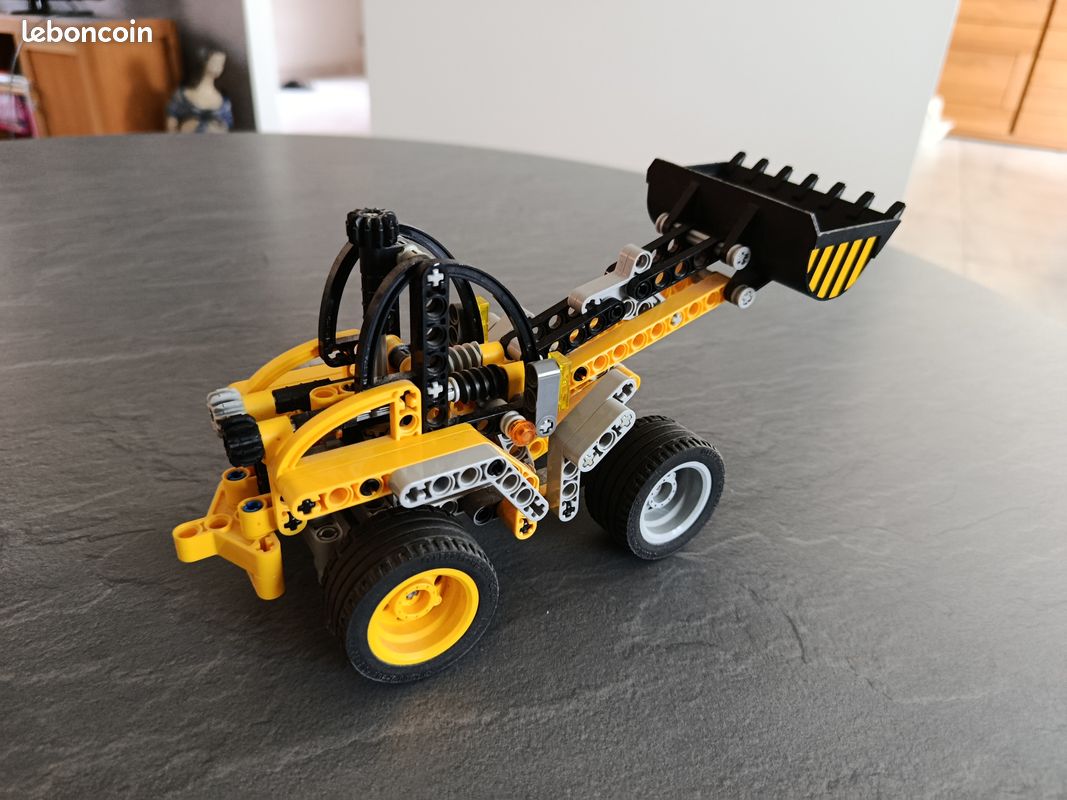 LEGO TECHNIC Le BULLDOZER -- Ancien SET 8271 Jeux Jouets