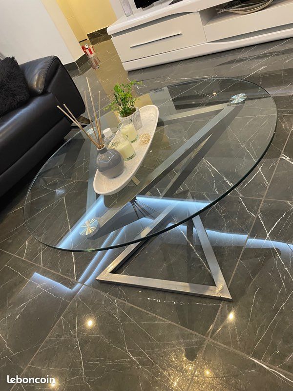 Modèle unique table basse en verre et en acier (image 8)
