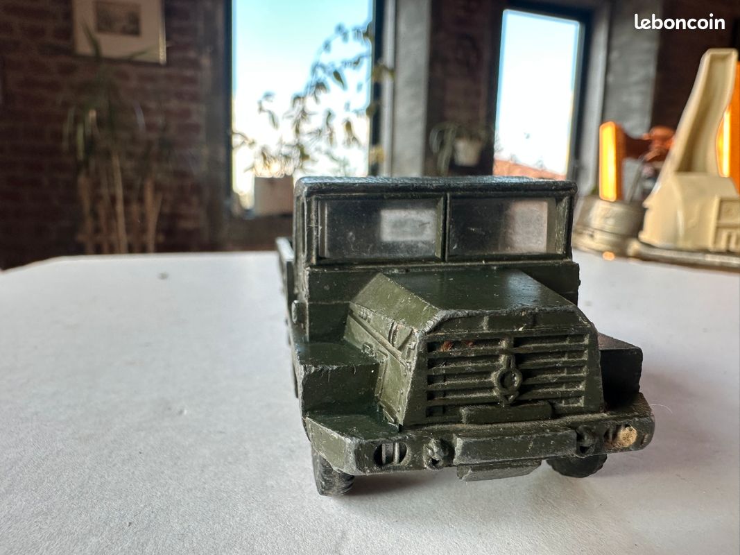 Maquette Cargo Camion Berliet Gazelle 6x6 Militaire Bâché - Miniature Dinky Toys 824 - 1:50 - Occasion Voiture Cars Mattel