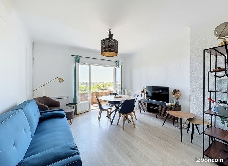 Appartement 6 pièces 93 m² · à Nîmes · 93 m² · 180 000 €