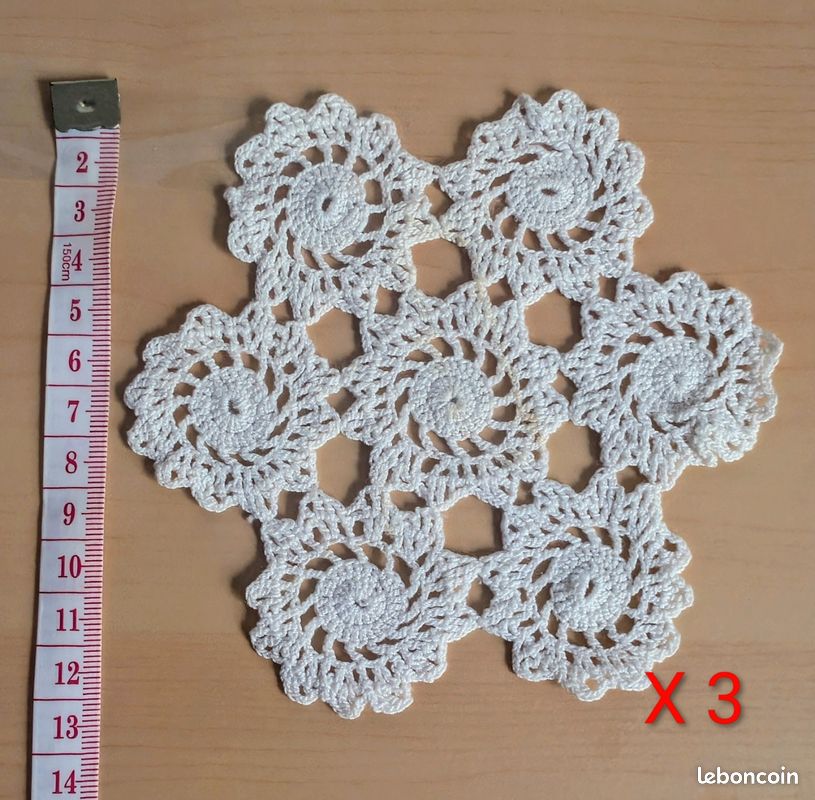 Lot napperons au crochet+ 1 bonnet bébé (image 3)