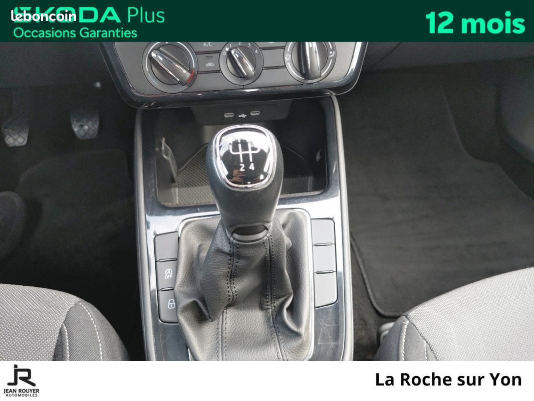 Skoda Fabia 1.0 MPI 80 ch BVM5 Selection (image 12)
