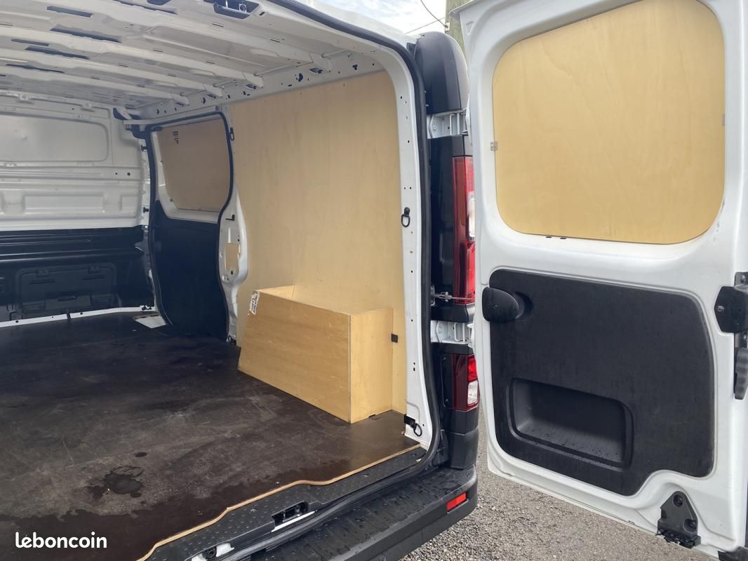 Renault Trafic L2H1 3T 2.0 BLUE DCI 130 GRAND CONFORT (image 15)