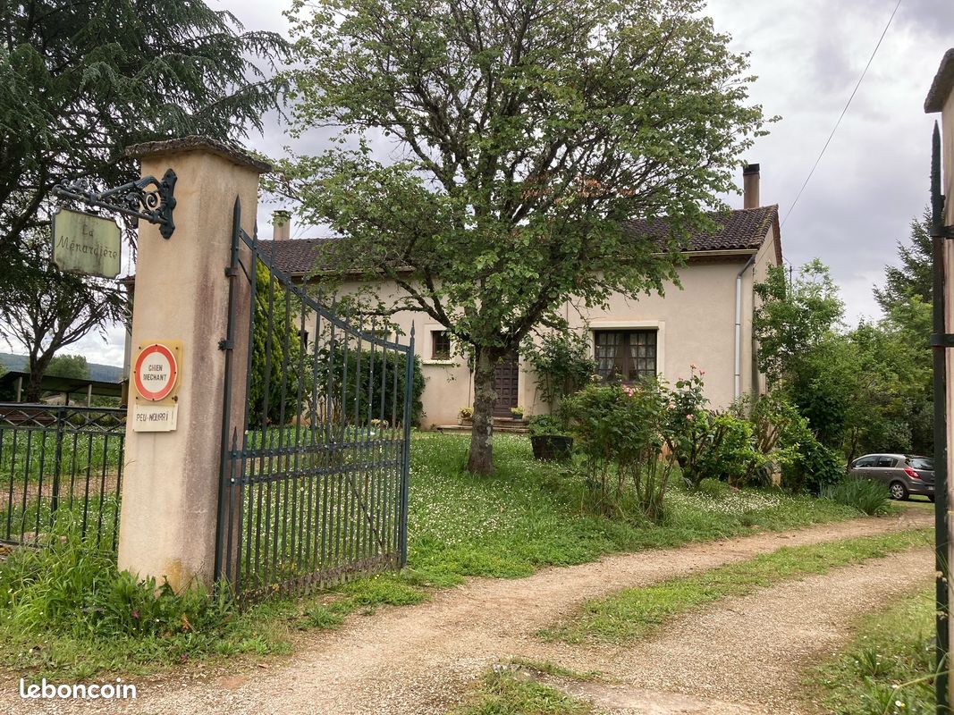 Maison 7 pièces 270 m² · à Saint Géry-Vers · 270 m² · 250 000 €