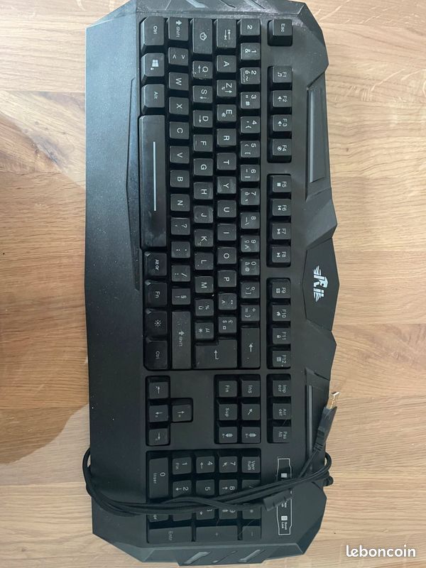 Clavier joueur jeux vidéos (image 1)