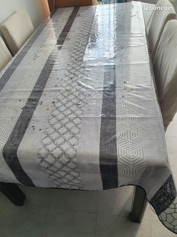 Table de salle à manger (image 3)