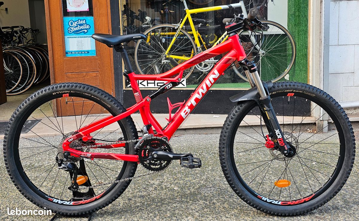 VTT Btwin Rockrider 540 S très bon état Vélos