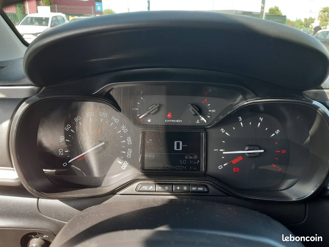 Citroen c3 societe bluehdi 100 s&s bvm6 feel business r (image 20)