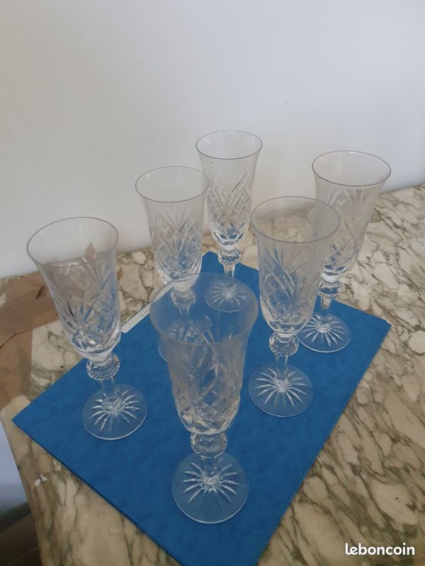 Verres anciens (image 1)