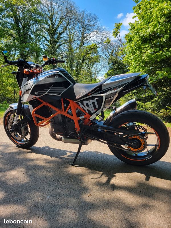 Ktm 690 duke R - Motos
