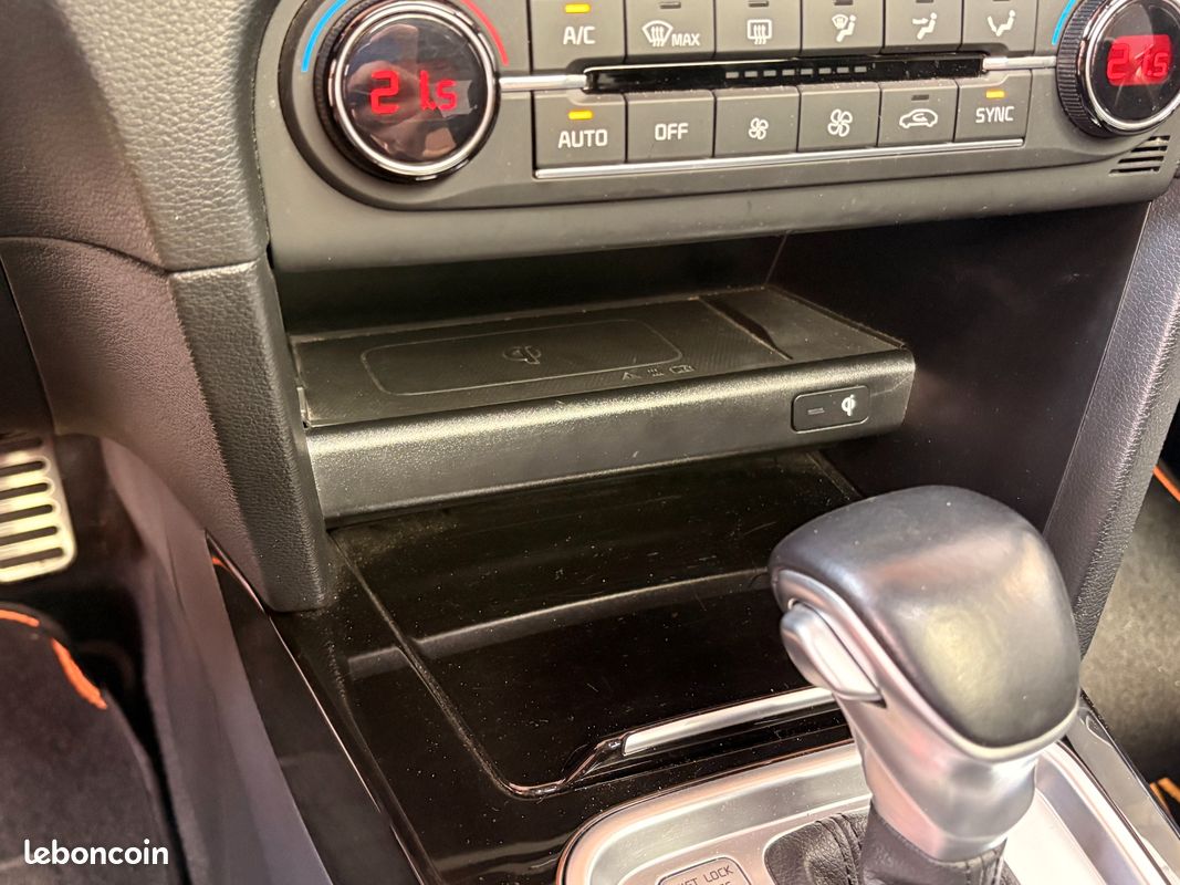 KIA XCEED 1.4 T-GDI 140 LAUNCH EDITION DCT BVA - ATTELAGE - ENTRETIEN COMPLET KIa (image 25)