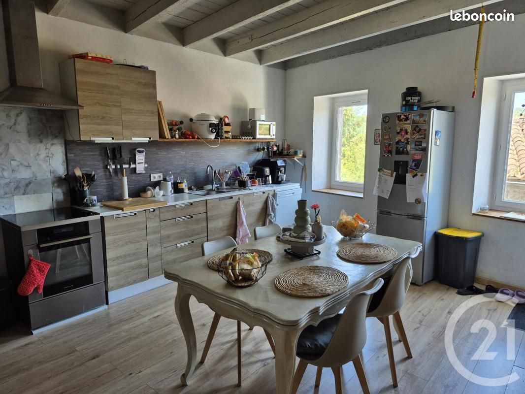 Maison 6 pièces 165 m² · à Valdurenque · 165 m² · 158 000 €