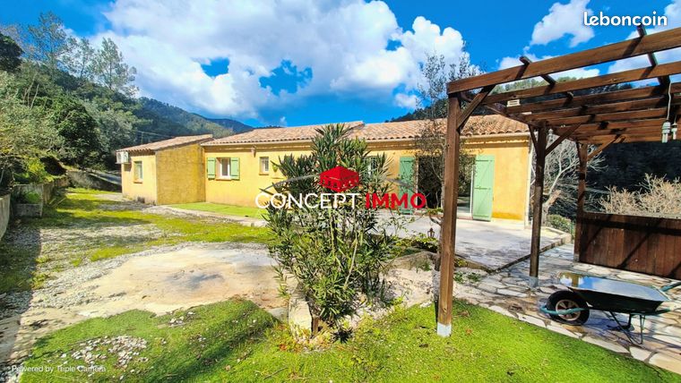 Villa 4 pièces 150 m²