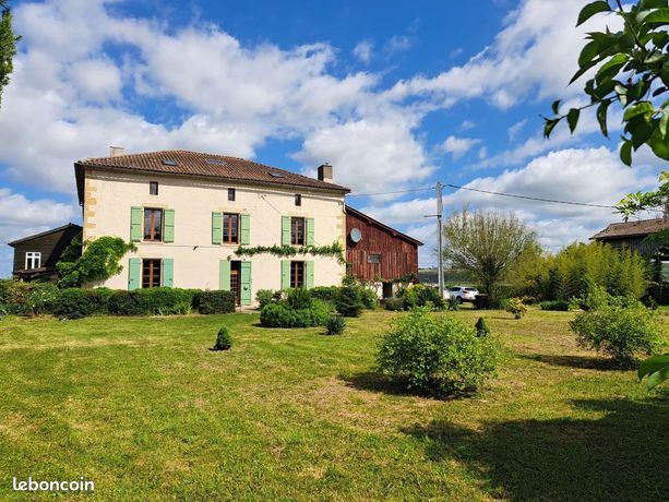 Maison 7 pièces 234 m²