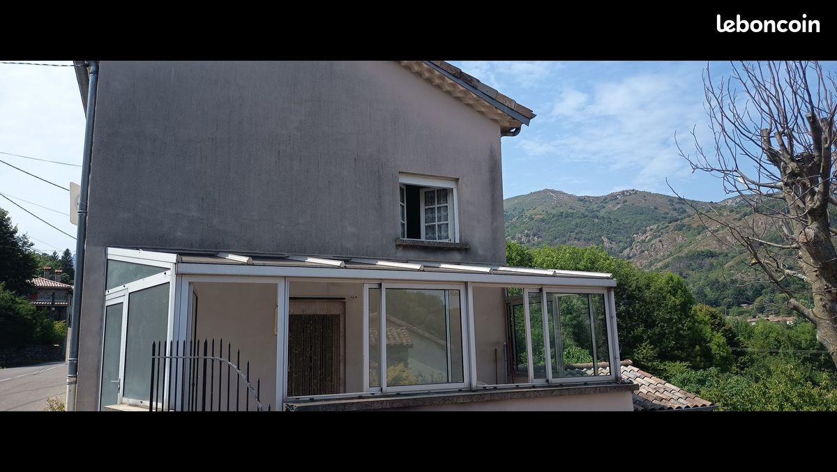 Maison 4 pièces 77 m² · à La Souche · 77 m² · 149 000 €