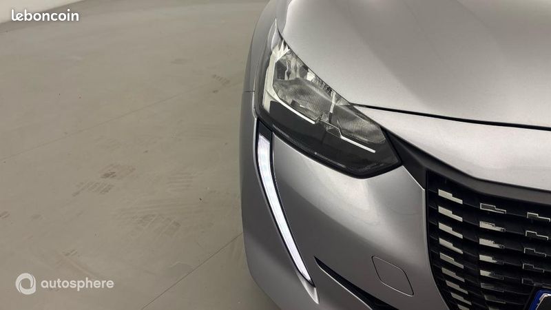 Peugeot 208 1.2 PureTech 75ch S&S Active Pack (image 17)