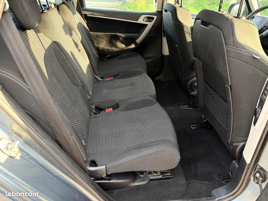 Citroën C4 Picasso 1.6 HDi 110ch Pack Dynamique - Clim - Régulateur - Révisée & Garantie 6 mois (image 14)