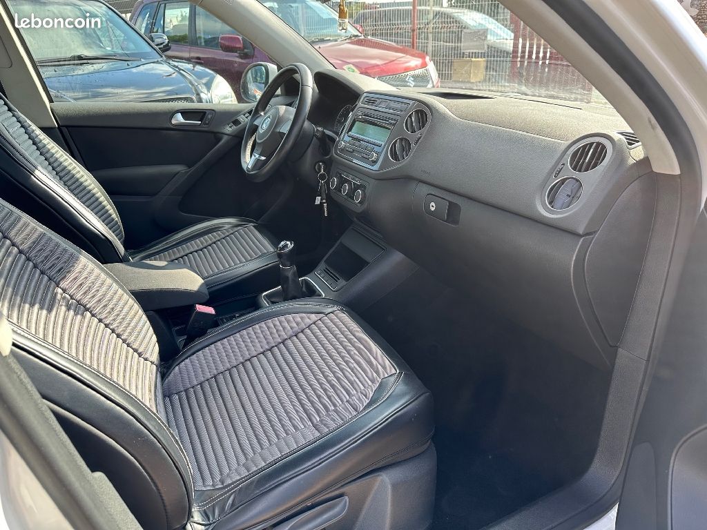 Volkswagen Tiguan 2l tdi 110 bluemotion 1er main (image 9)