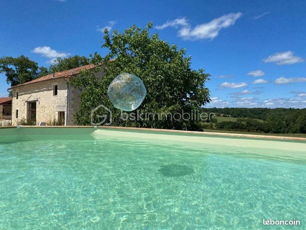 Maison 12 pièces 337 m²