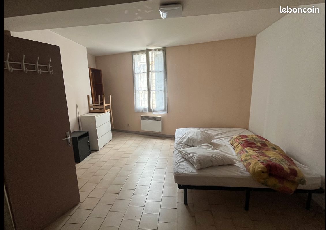 Appartement 1 pièce 25 m² · à Auch · 25 m² · 250 €
