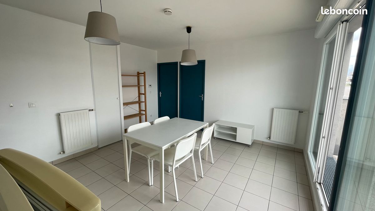 Appartement 2 pièces 40 m² · à Villenave-d'Ornon · 40 m² · 890 €/mois