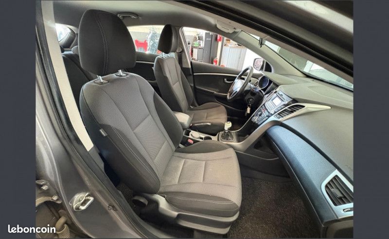 Hyundai I30 1.6 CRDI110 PACK BUSINESS BLUE DRIVE 5P (image 10)