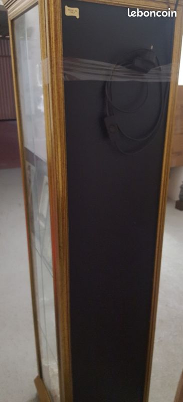 Belle colonne avec étagères en verre (image 5)