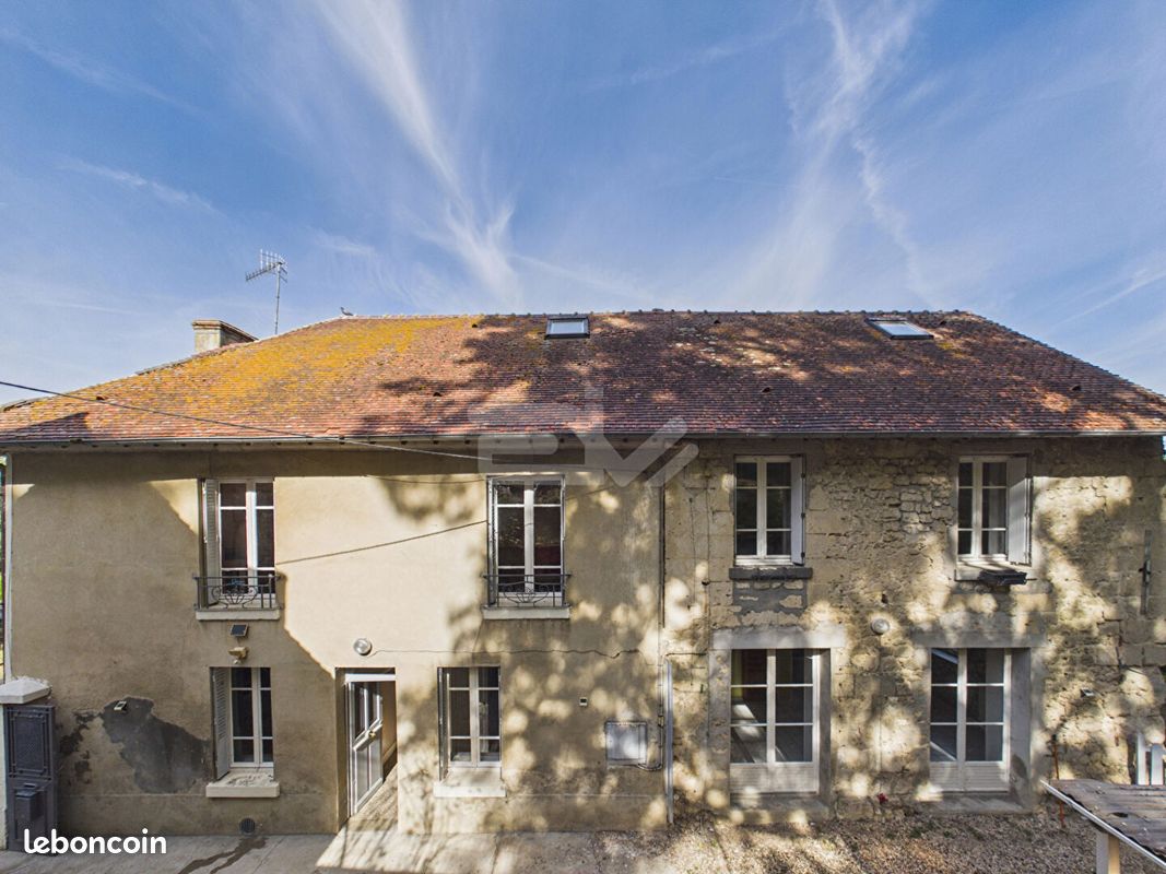 Maison 7 pièces 170 m² · à Mont-Notre-Dame · 170 m² · 212 000 €