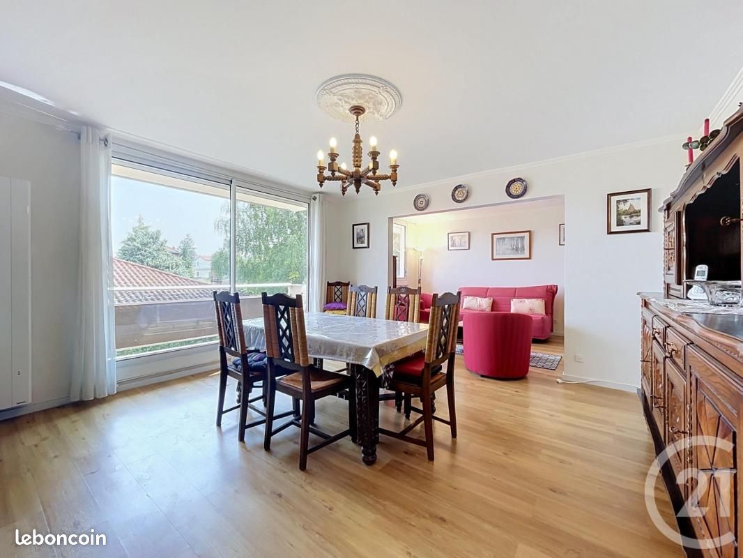 Appartement 4 pièces 80 m² · à Le Puy-en-Velay · 80 m² · 145 000 €