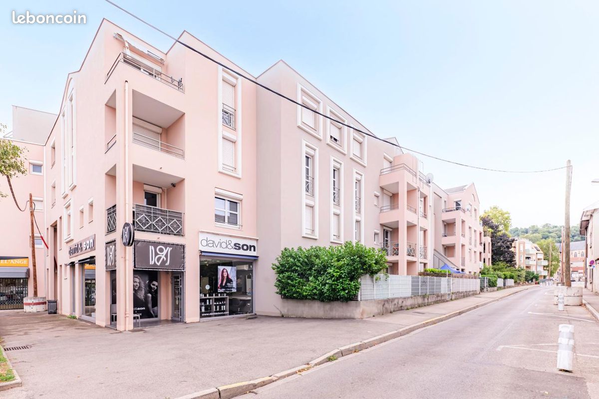 Appartement 2 pièces 48 m² · à Bourgoin-Jallieu · 48 m² · 90 000 €