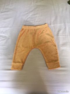 Ensemble Sweat + 2 Pantalons molleton (4 Mois) (image 8)