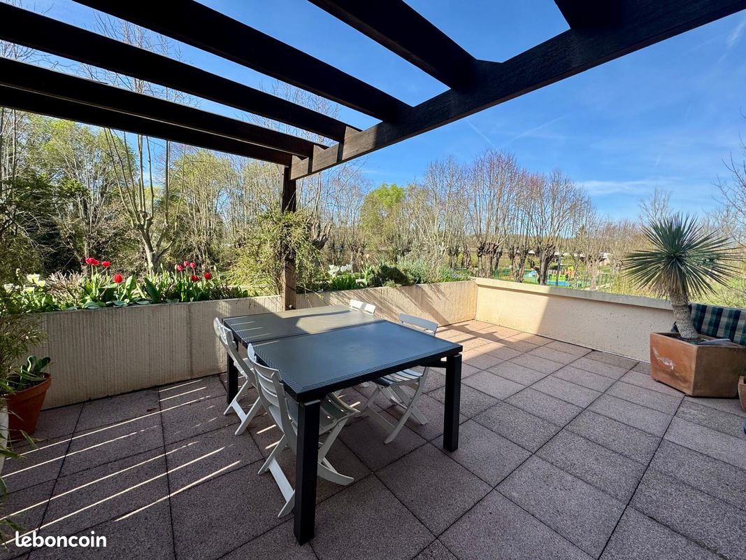 Appartement 5 pièces 124 m² · à Meulan-en-Yvelines · 124 m² · 299 000 €