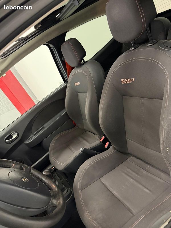 RENAULT Twingo 1.6 16v 133ch Renault Sport Kit Distribution Neuf + Disques et Plaquettes de Freins Neufs Toit Ouvrant Panoramique / Climatisation (image 8)