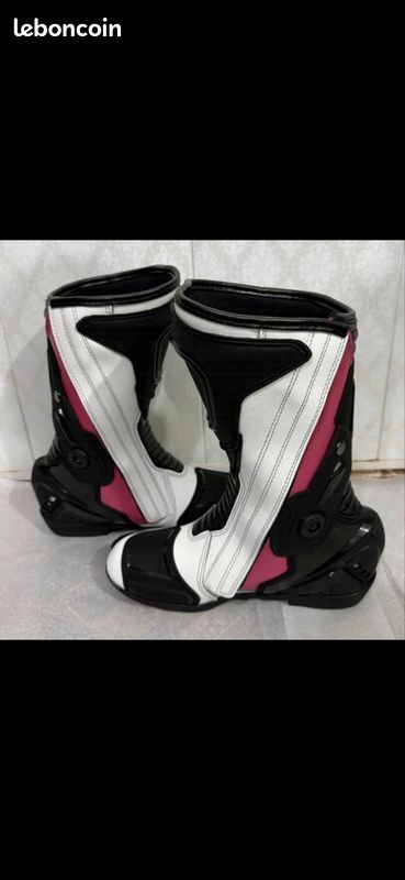 Bottes Moto neuves Taille 40 (image 2)